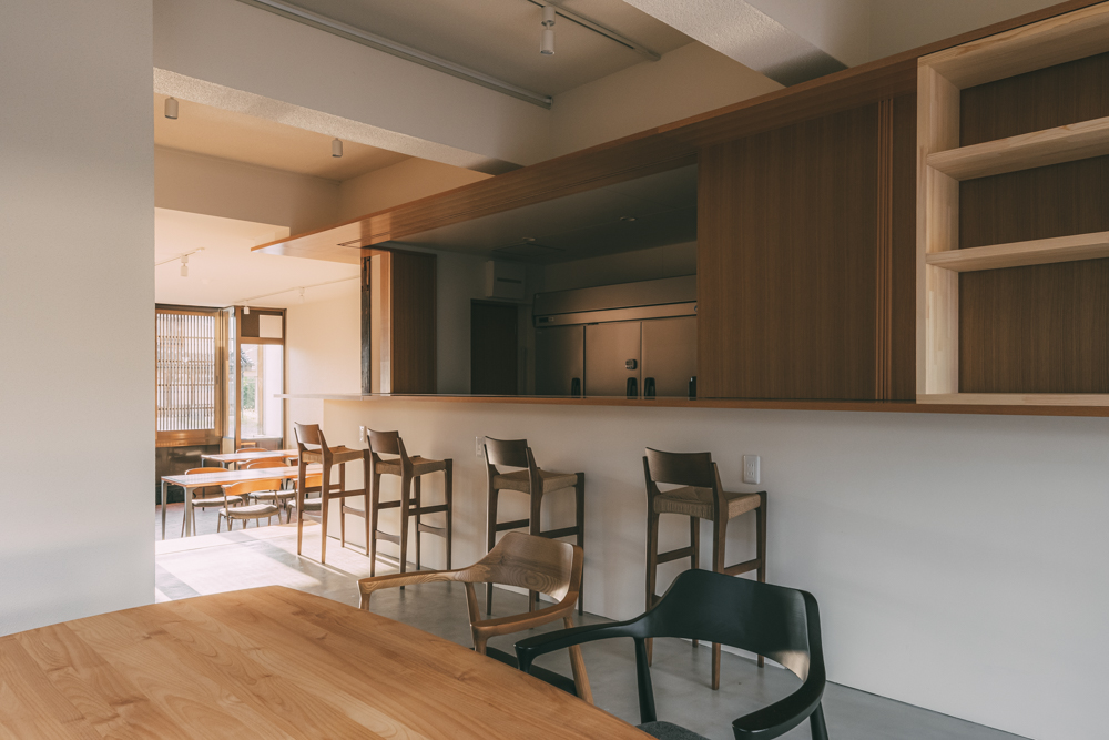 須坂市賑わい創出拠点やまじゅう 飲食スペース